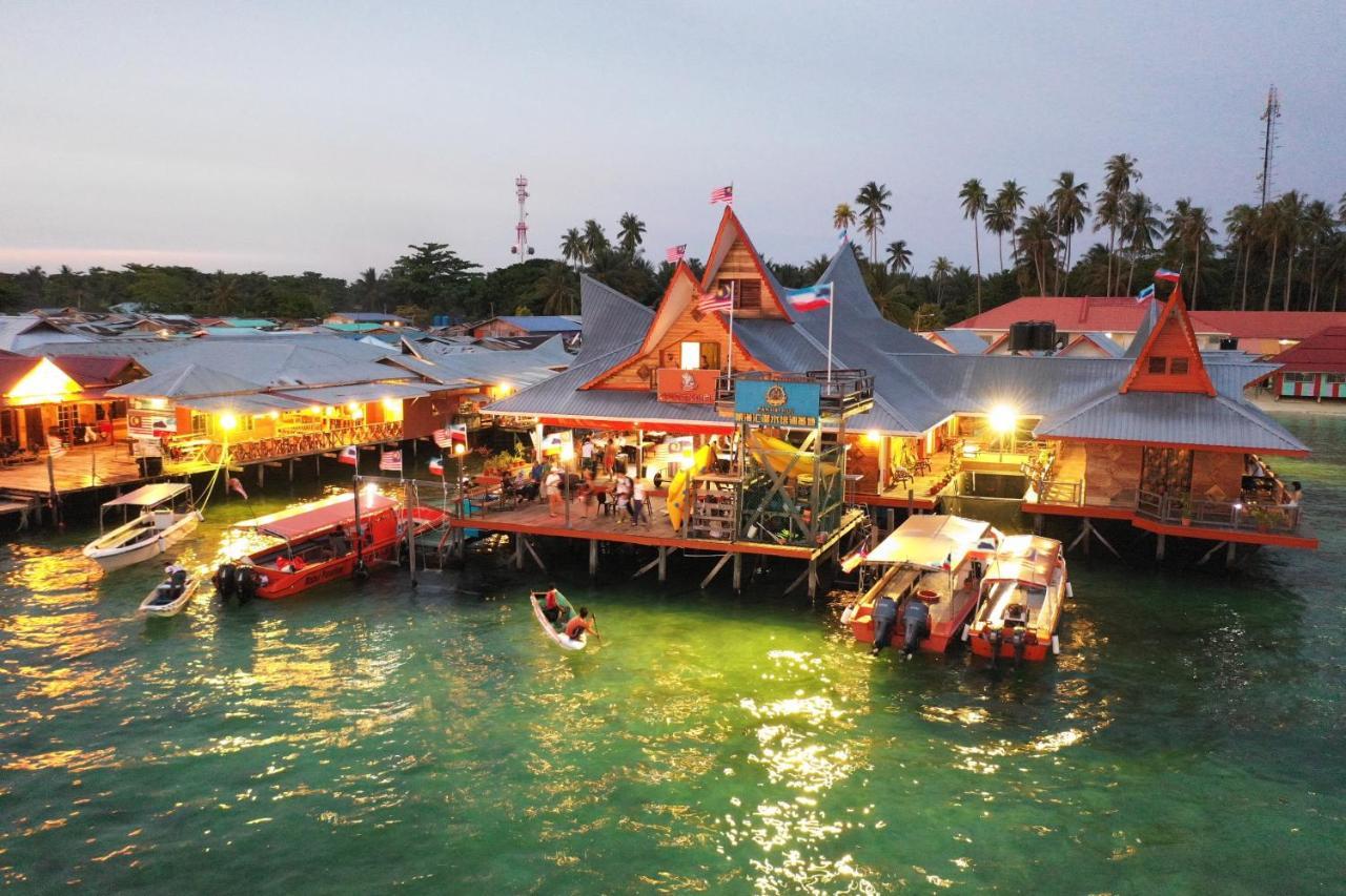 Mabul Paradise Lodge Mabul Island Buitenkant foto